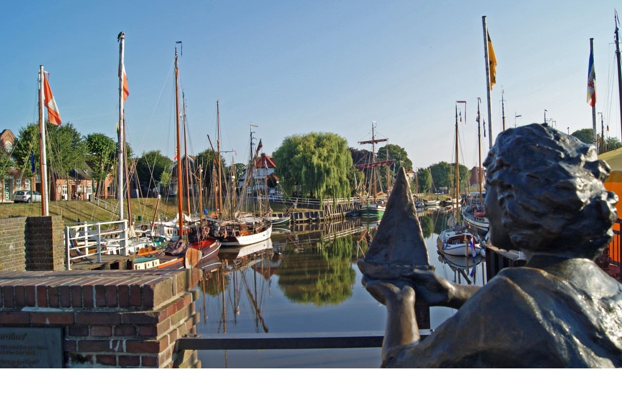 Am Hafen in Carolinensiel